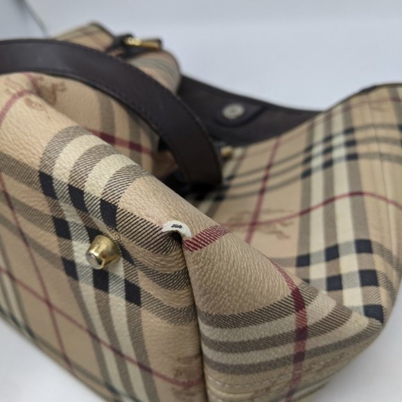 authentic BURBERRY Beige Leather Shoulder Bag - Picture 12 of 16